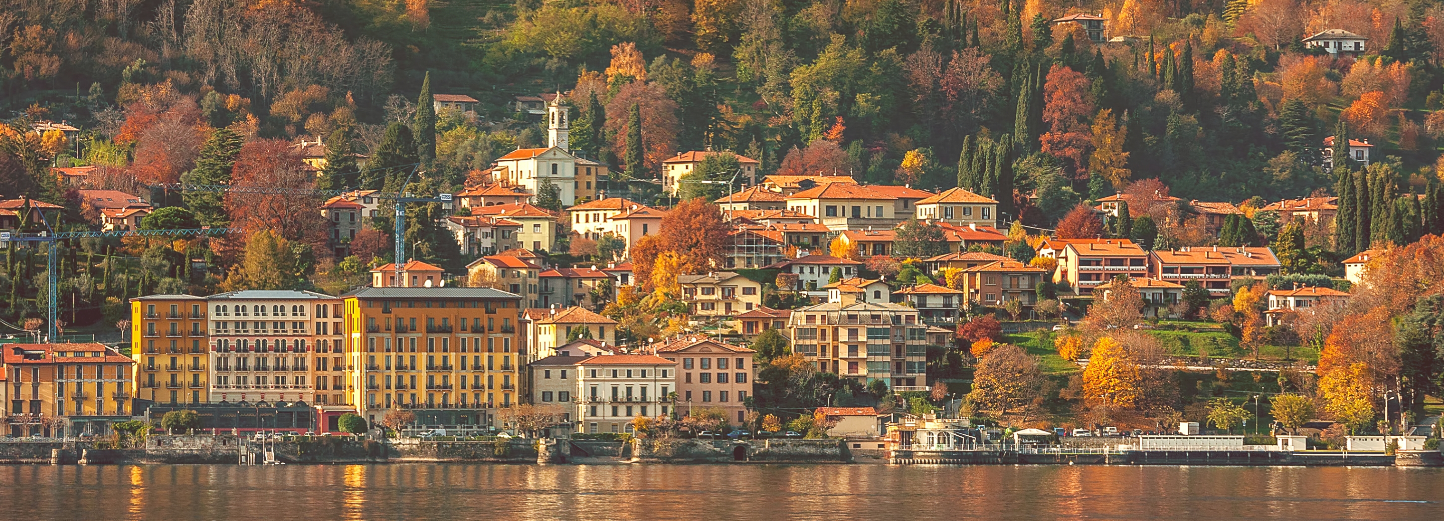 Paesaggio sulla città di Como